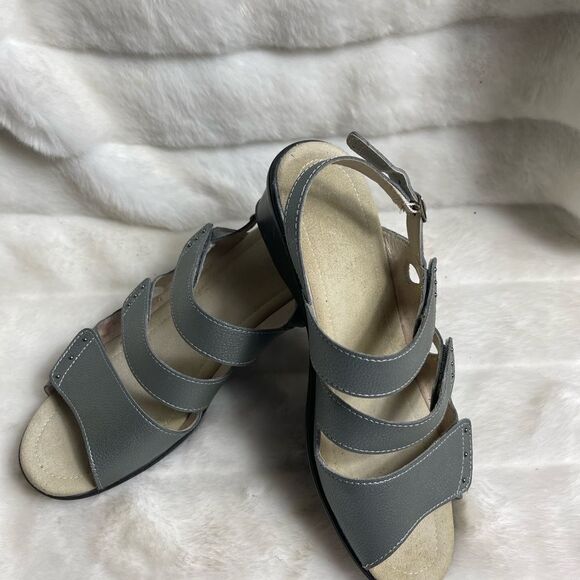 Propèt leather gray adjustable  Velcro straps 2”wedge sandals size8.5 - Picture 3 of 9